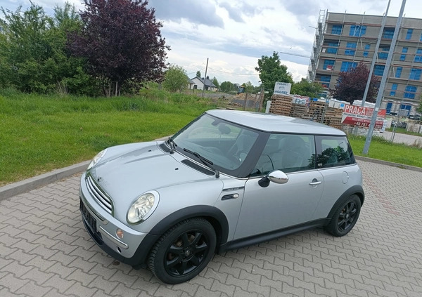 MINI ONE cena 10900 przebieg: 295000, rok produkcji 2006 z Zgorzelec małe 154